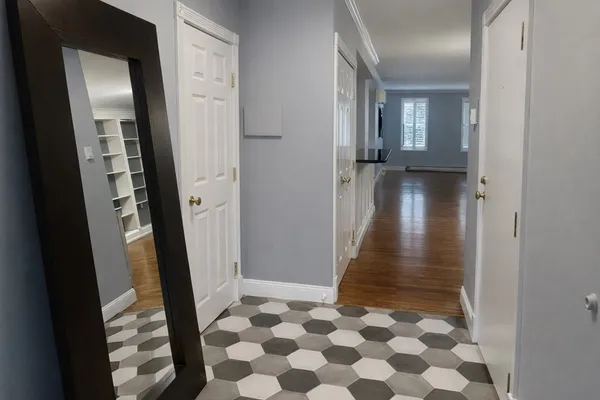 $4,000 | 476 Shawmut Avenue, Unit 3, Boston, MA 02118