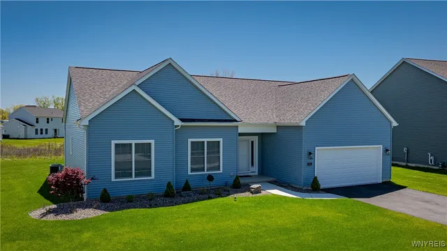 $613,900 | 4 Fieldstream Lane, Lancaster, NY 14086