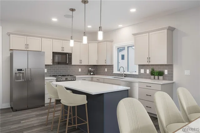 $613,900 | 4 Fieldstream Lane, Lancaster, NY 14086