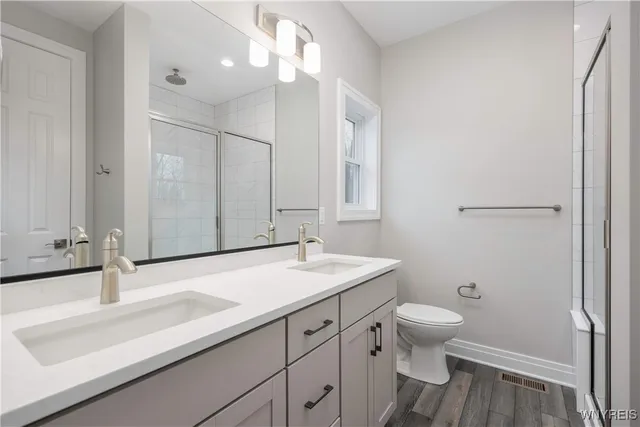 $613,900 | 4 Fieldstream Lane, Lancaster, NY 14086