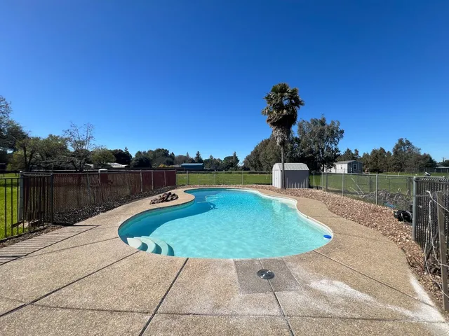 $1,169,999 | 14076 Saradale Lane, Galt, CA 95632