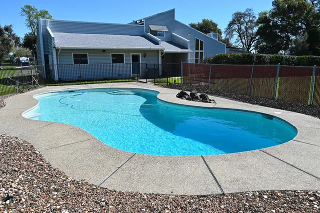 $1,169,999 | 14076 Saradale Lane, Galt, CA 95632