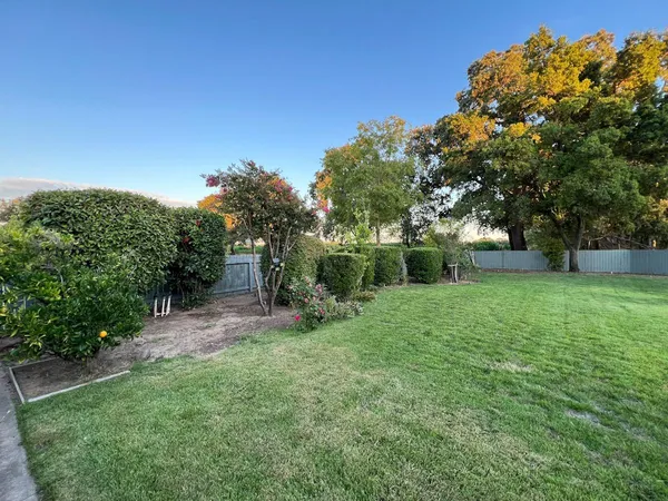 $998,999 | 14076 Saradale Lane, Galt, CA 95632