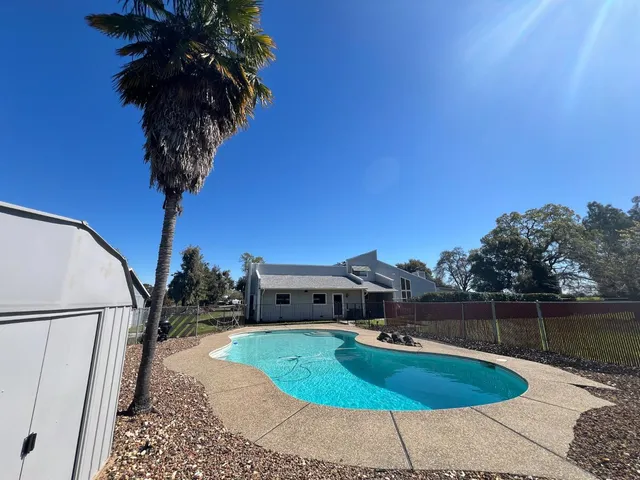 $1,169,999 | 14076 Saradale Lane, Galt, CA 95632