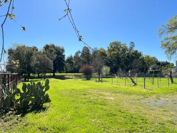 $998,999 | 14076 Saradale Lane, Galt, CA 95632