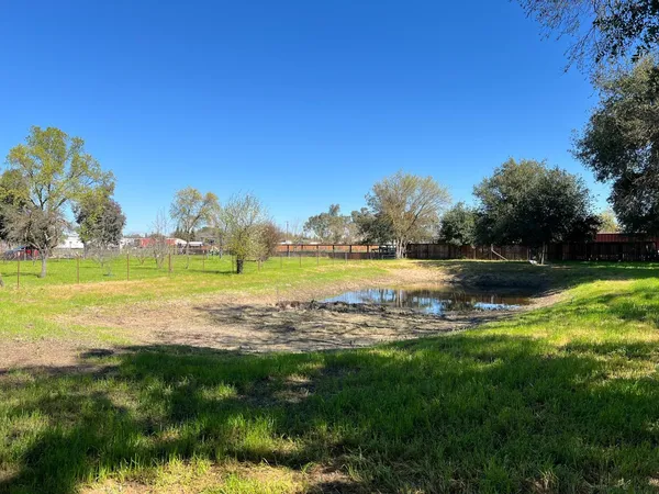 $998,999 | 14076 Saradale Lane, Galt, CA 95632