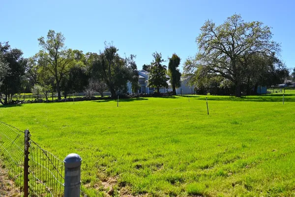 $998,999 | 14076 Saradale Lane, Galt, CA 95632