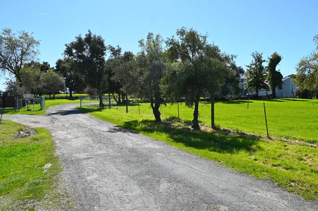 $1,169,999 | 14076 Saradale Lane, Galt, CA 95632