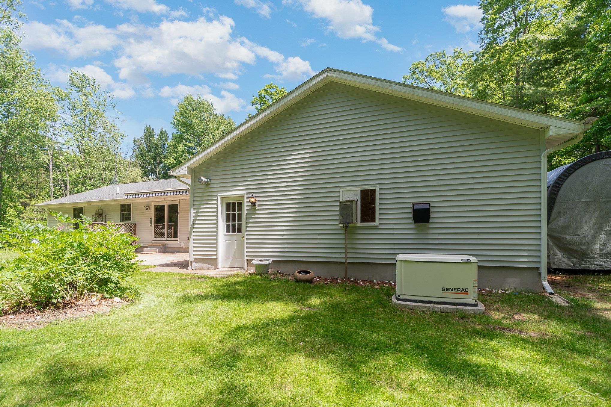 6041 North Swede Road Rhodes, MI 48652 - Photo 31 of 39