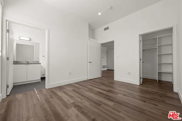 $4,195 | 1215 South Bedford Street, Unit 501, Los Angeles, CA 90035