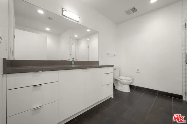 $4,195 | 1215 South Bedford Street, Unit 501, Los Angeles, CA 90035