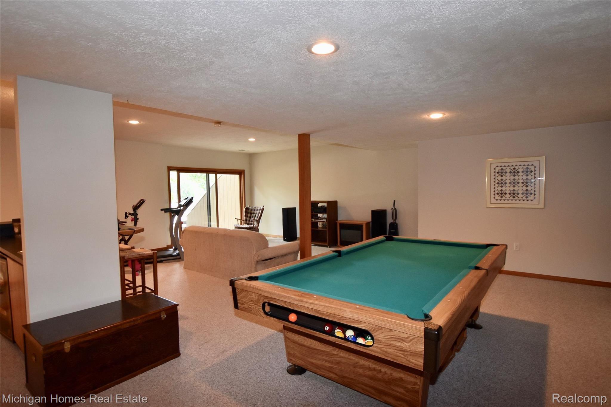 16281 Worden Road Holly, MI 48442 - Photo 29 of 37 Large rec. rm