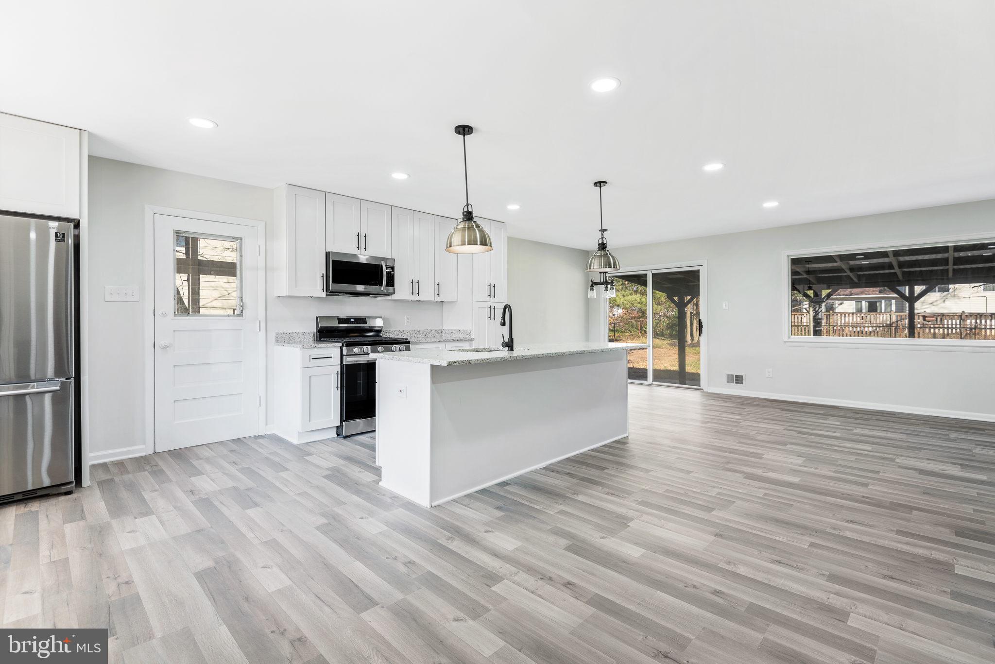 15815 Kerr Road Laurel, MD 20707 - Photo 6 of 38 BIG open kitchen, living room, dining room combo