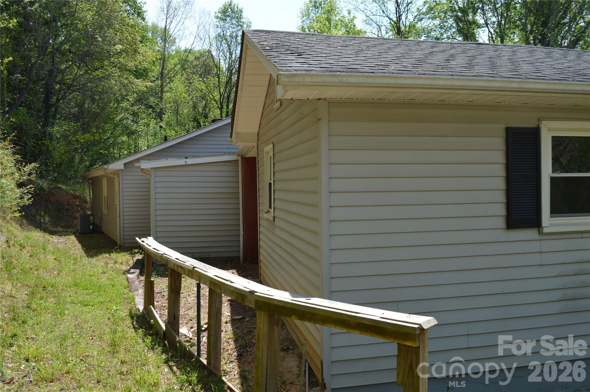 191 Flat Rock Hill Road Tryon, NC 28782 - Photo 4 of 32