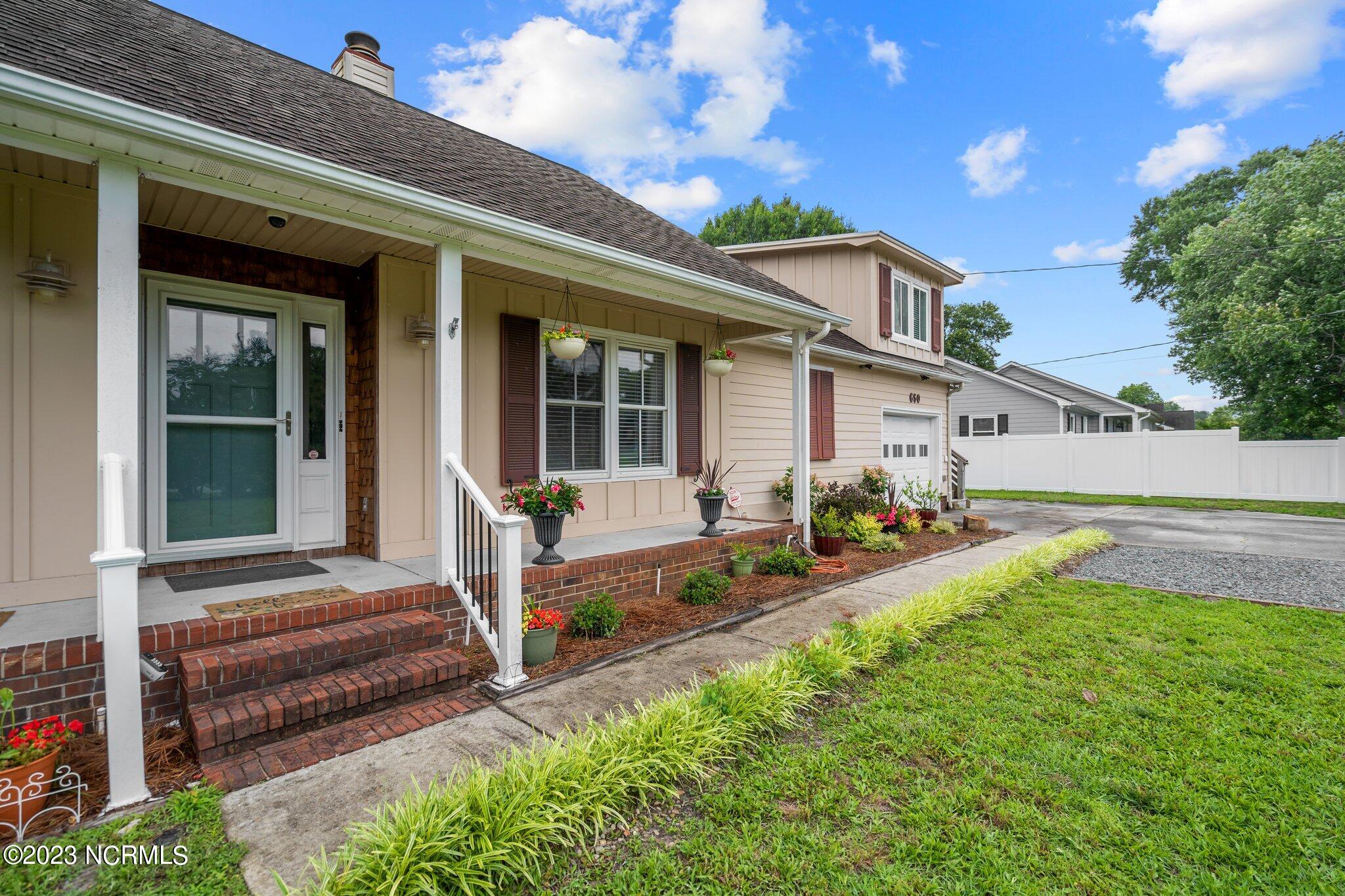 650 Windemere Road Wilmington, NC 28405 - Photo 17 of 76 21-web-or-mls-DSC08178