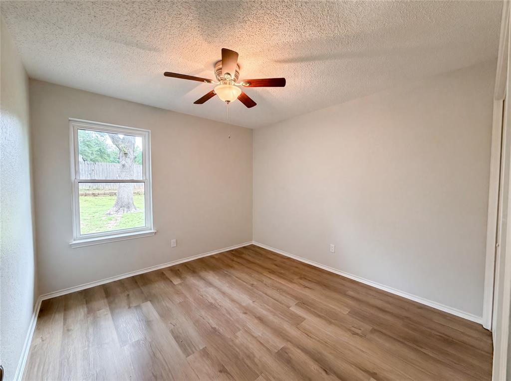 2300 Ridgewood Bedford, TX 76021 - Photo 18 of 26