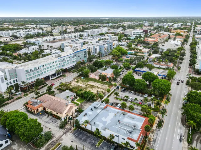 $3,200,000 | 235 Southeast 5th Avenue, Delray Beach, FL 33483