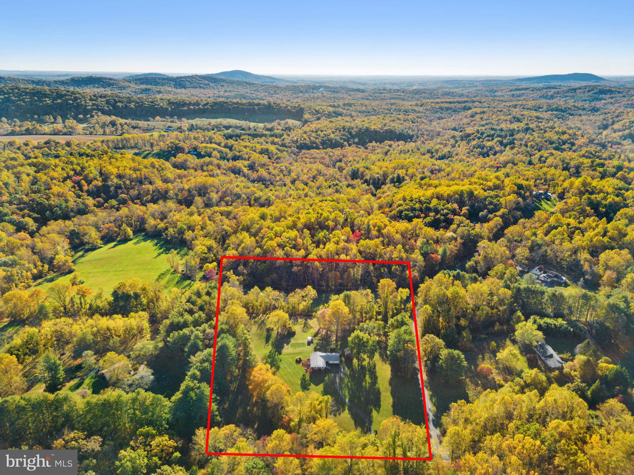 256 Hunters Road Washington, VA 22747 - Photo 2 of 59