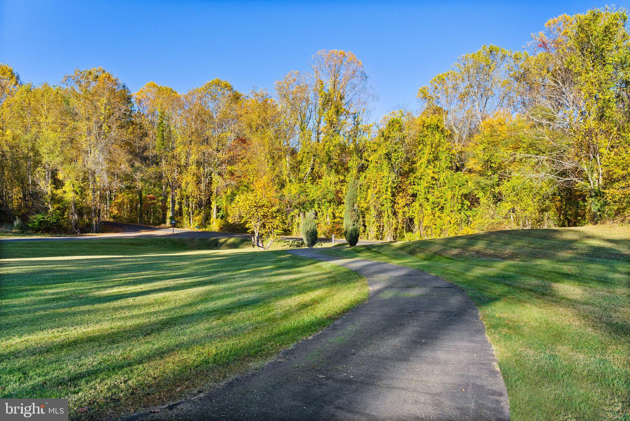 256 Hunters Road Washington, VA 22747 - Photo 8 of 59