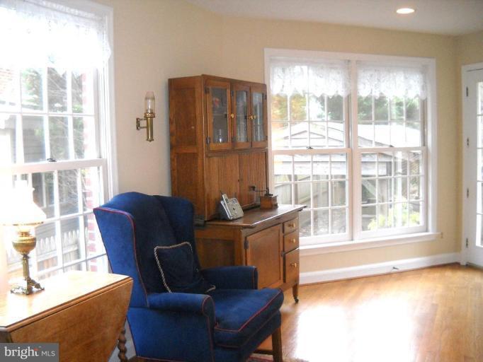 4604 Saul Road Bethesda, MD 20814 - Photo 15 of 30 Den