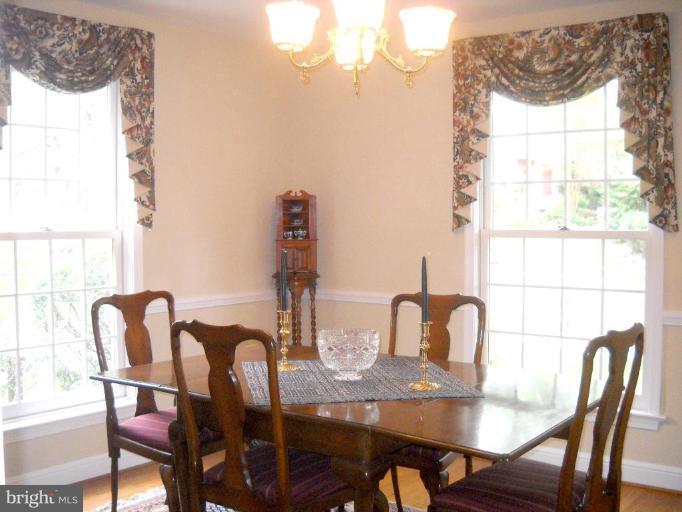 4604 Saul Road Bethesda, MD 20814 - Photo 17 of 30 Dining Room
