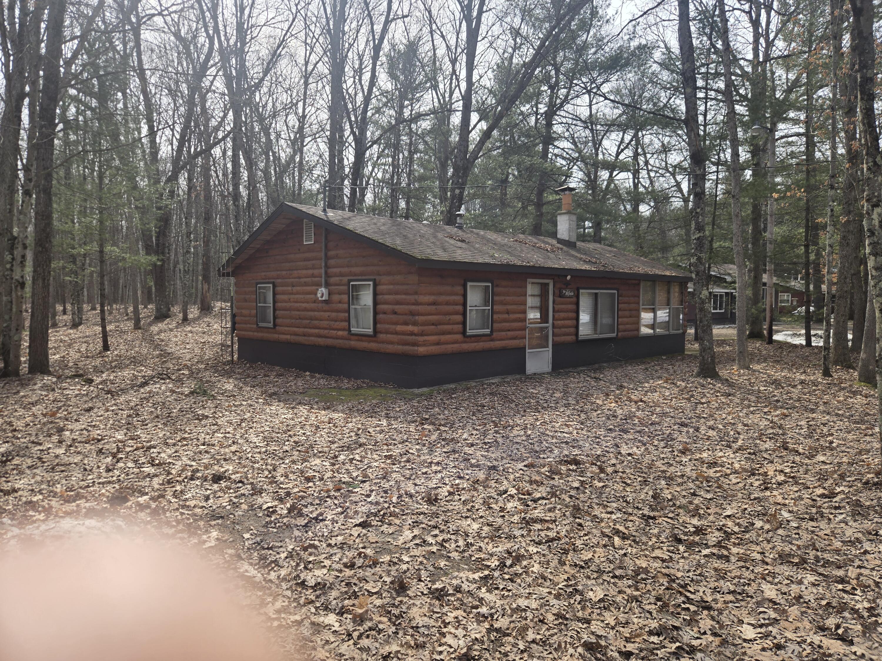 8099 East Johnson Road Branch, MI 49402 - Photo 1 of 16 1000006454