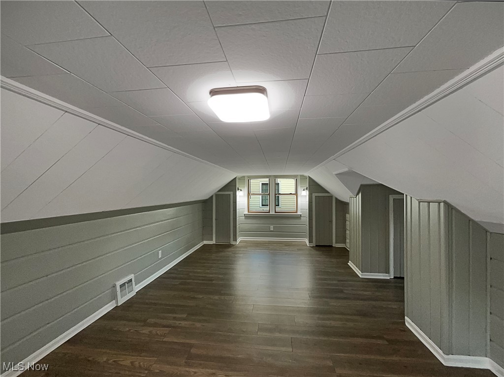22220 Westwood Road Cleveland, OH 44126 - Photo 15 of 21