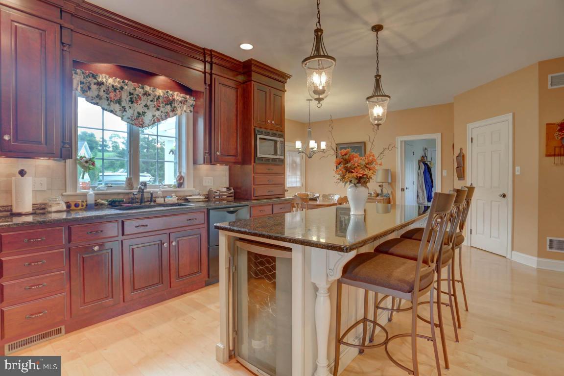 362 Hereford Road Elizabethtown, PA 17022 - Photo 7 of 59 Granite Countertops