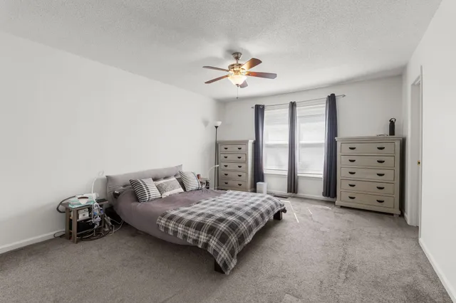 a picture of a bathroom