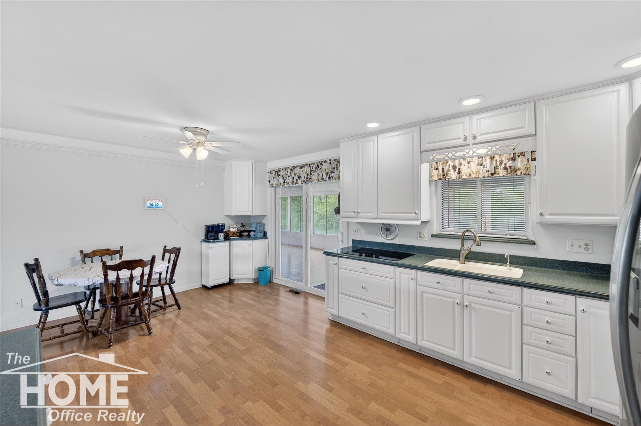 6444 Grand River Road Bancroft, MI 48414 - Photo 12 of 41