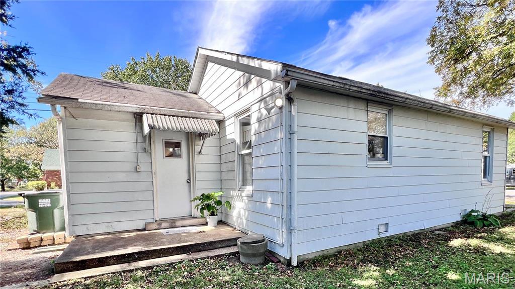 604 Kaskaskia Street New Athens, IL 62264 - Photo 3 of 18