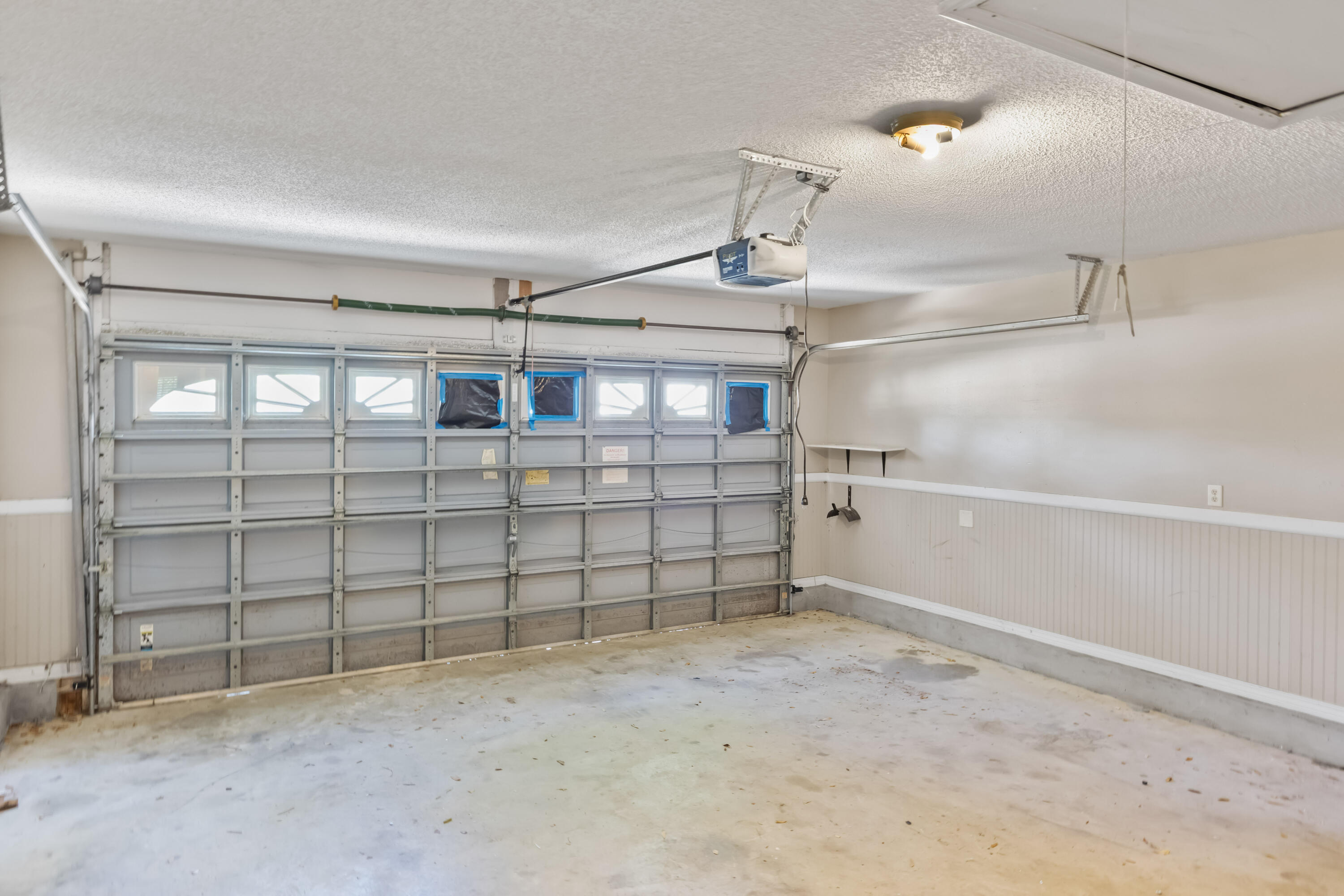 48 South Harborview Road Santa Rosa Beach, FL 32459 - Photo 6 of 35 a view of a garage