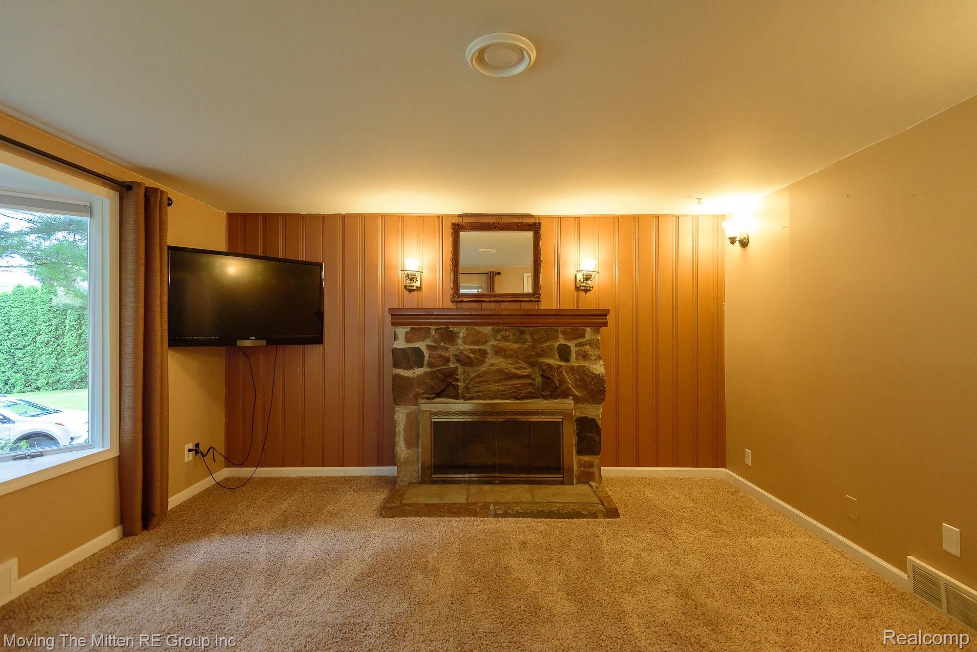 40173 Alden Road Belleville, MI 48111 - Photo 3 of 37 MTM_40173_alden-5.jpg