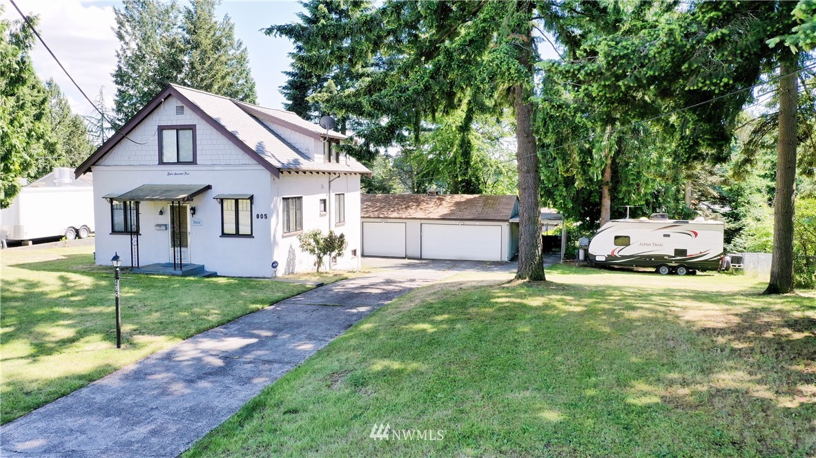 805 Southwest 126th Street Seattle, WA 98146 - Photo 1 of 1 Gallery Image 1