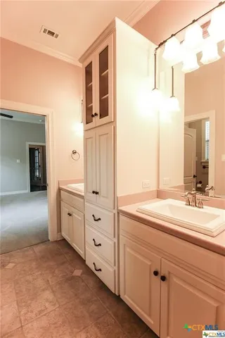 a view of a storage & utility room