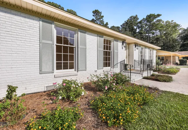 $475,000 | 122 Pinewood Drive, Moncks Corner, SC 29461