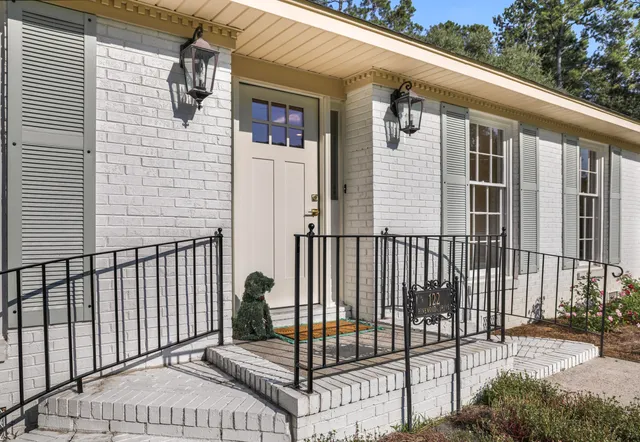 $475,000 | 122 Pinewood Drive, Moncks Corner, SC 29461