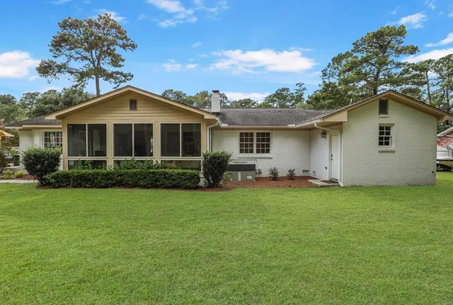 $475,000 | 122 Pinewood Drive, Moncks Corner, SC 29461