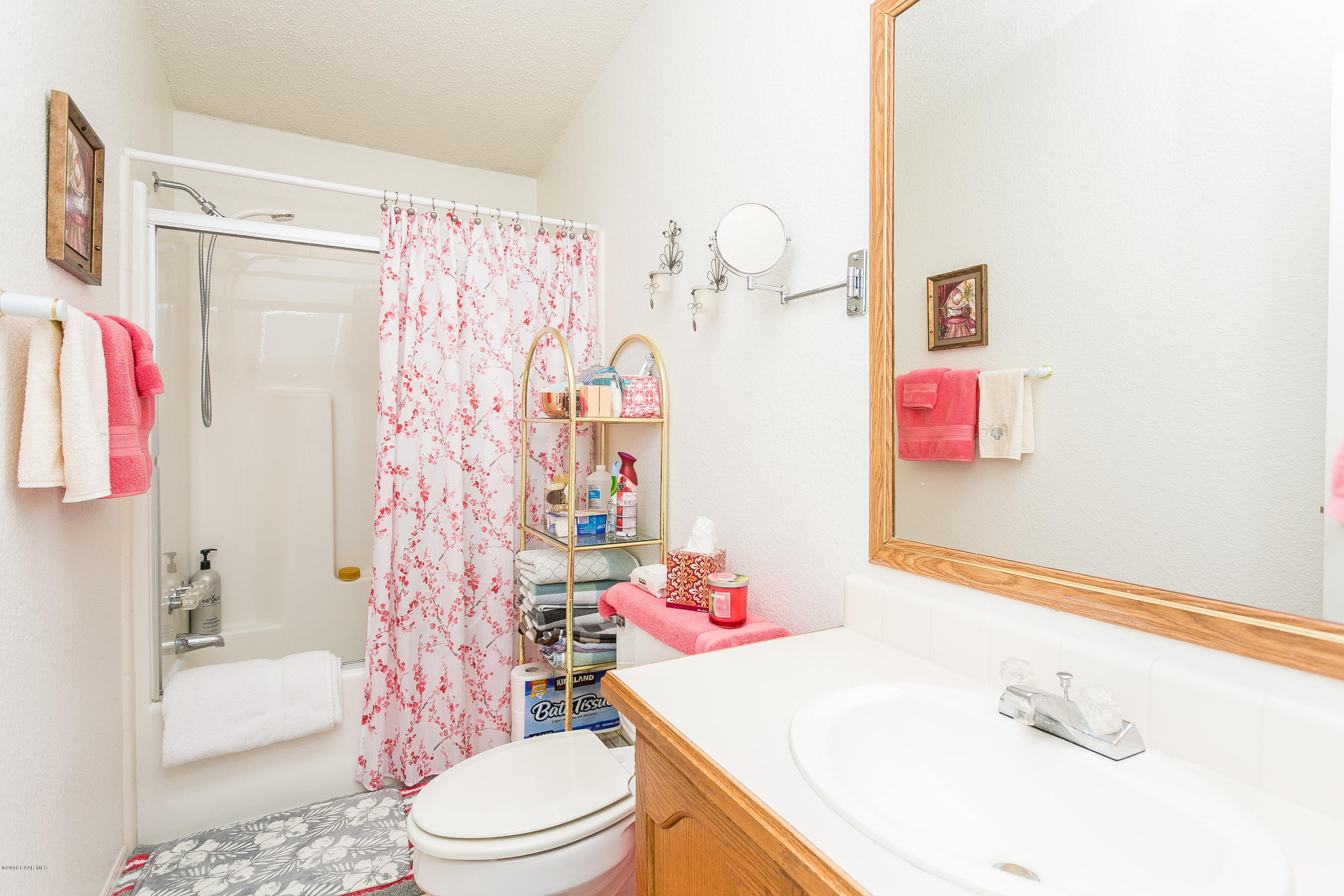 10064 East Durham Road Dewey, AZ 86327 - Photo 14 of 21 Bathroom Main