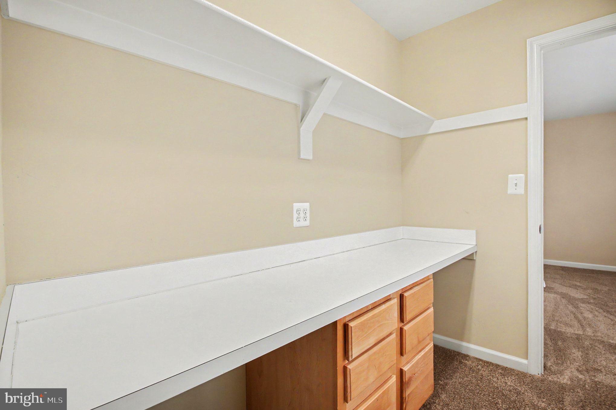 89 Tavern Road Stafford, VA 22554 - Photo 28 of 51 Jack and Jill Study Room/Closet between BR2 & BR3