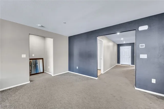 $367,500 | 840 Turtleback Fls Avenue, Indian Springs, NV 89018