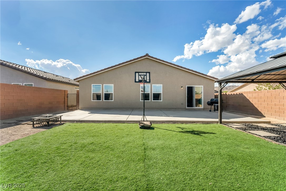 840 Turtleback Fls Avenue Indian Springs, NV 89018 - Photo 4 of 42