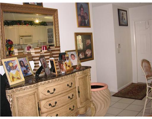20888 Springs Terrace Boca Raton, FL 33428 - Photo 4 of 16 Additional Photo
