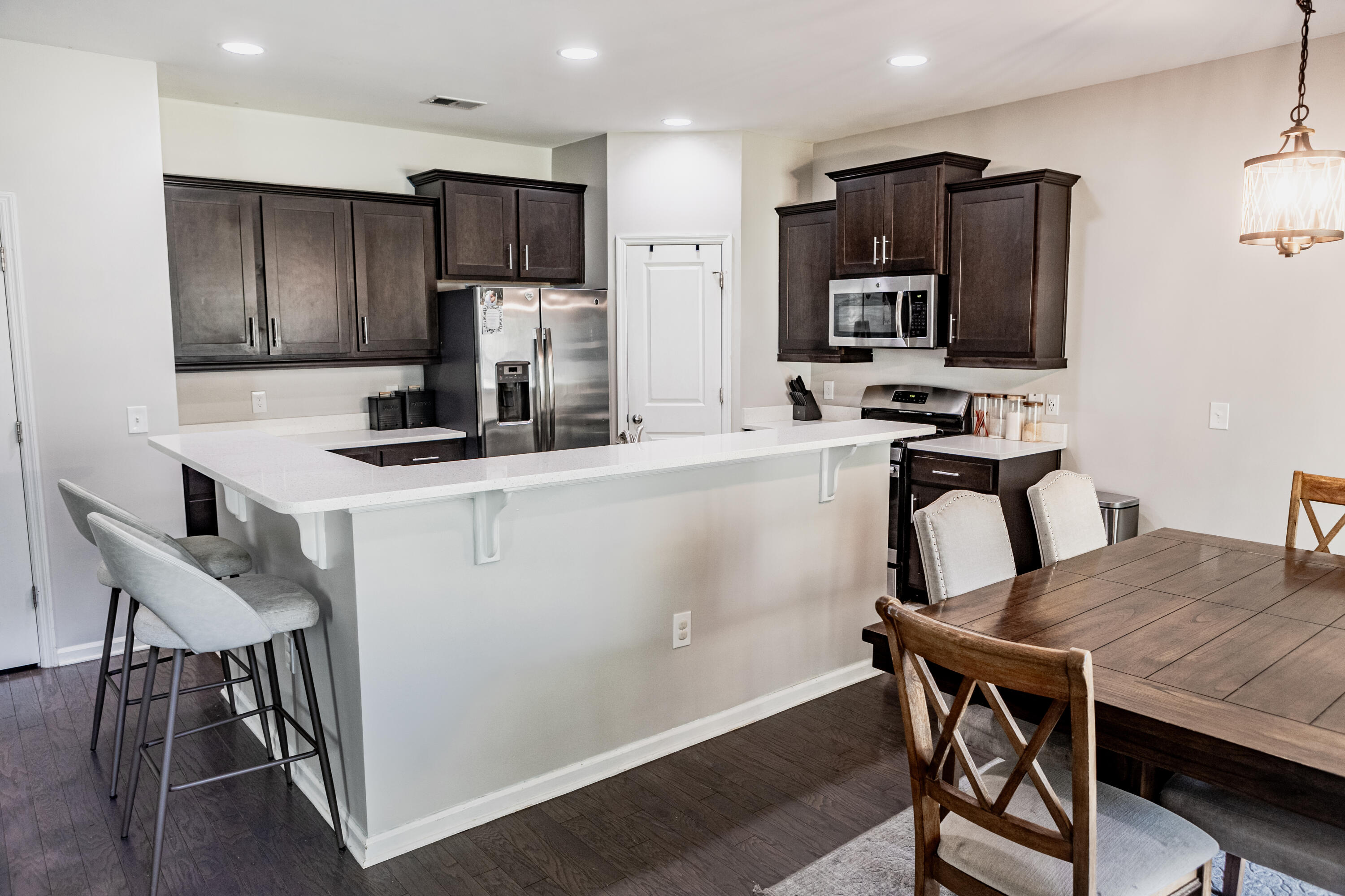 223 Alpine Road Summerville, SC 29485 - Photo 11 of 20 223 Alpine -10