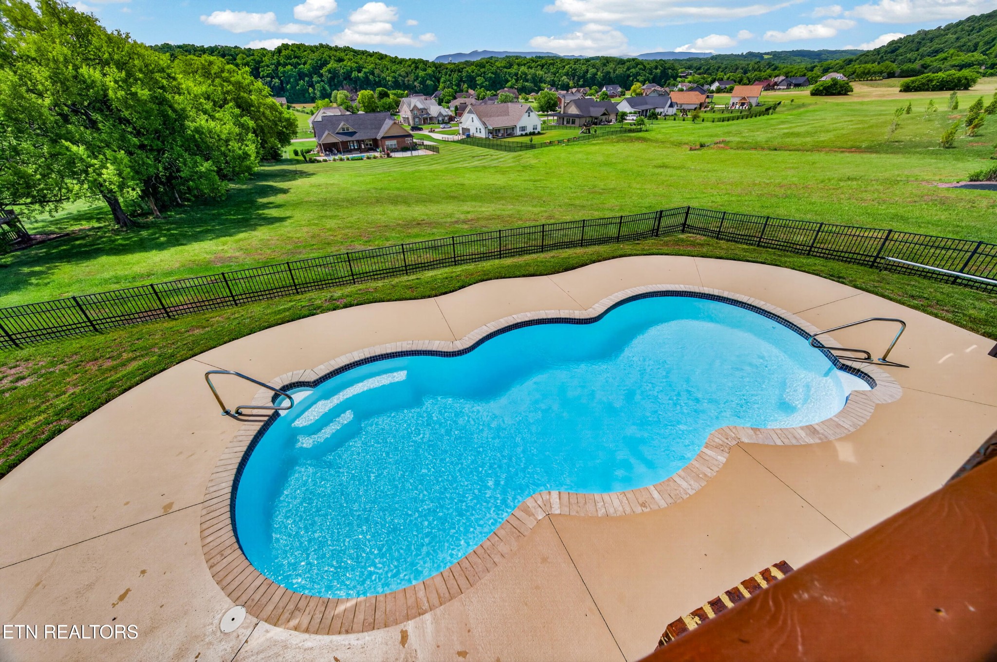2655 Boston Chase Road Kodak, TN 37764 - Photo 9 of 60 Gallery Image 9