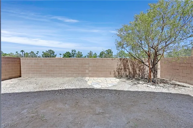 $2,145 | 7656 Montefrio Avenue, Las Vegas, NV 89113