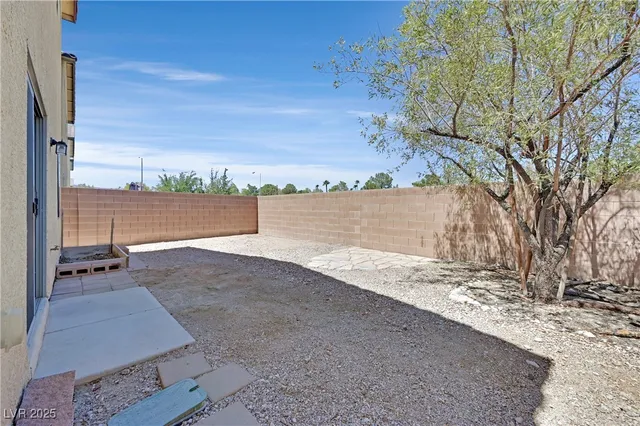 $2,145 | 7656 Montefrio Avenue, Las Vegas, NV 89113