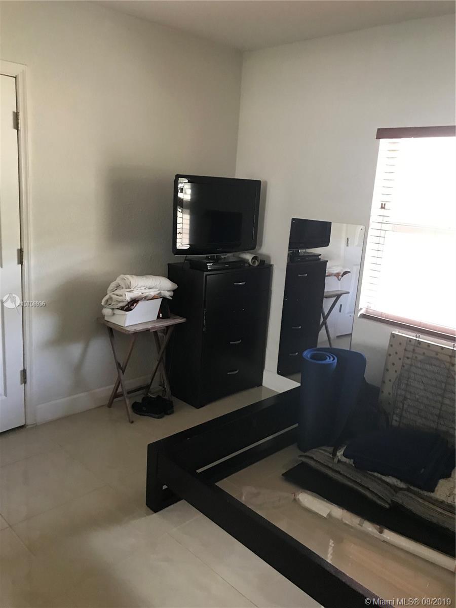 3098 Southwest 6th Street Miami, FL 33135 - Photo 15 of 23