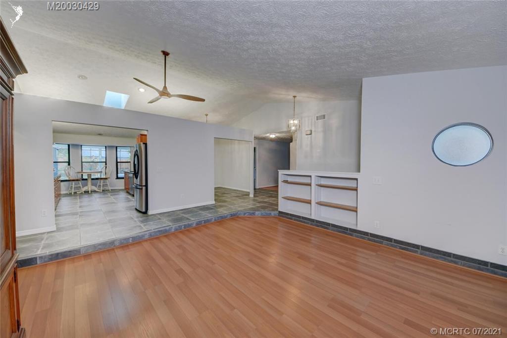 2126 Southeast Dolphin Road Port St. Lucie, FL 34952 - Photo 14 of 40 Gallery Image 14