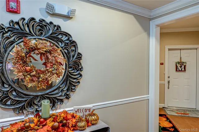 $469,000 | 636 Saxton Court, Unit 636, Central Islip, NY 11722